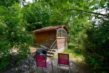 Authentique immeuble locatif à vendre