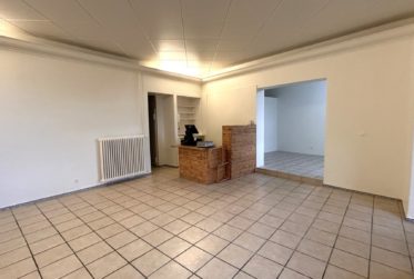 Local commercial avec vitrine dans la vieille ville de Montreux d'env. 85m2