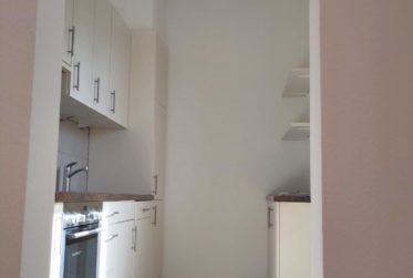 Appartement de charme de 4 pièces au 2ᵉ étage, offrant une véranda et une splendide vue sur le lac - env. 91m2