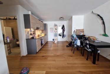 Appartement contemporain de 2.5 pièces au 1er étage - env. 63m2