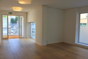 Local commercial avec vitrine au centre de Morges - env. 83m2