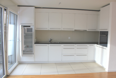 Opportunité à saisir ! Lumineux 4,5 pièces en centre ville avec balcon