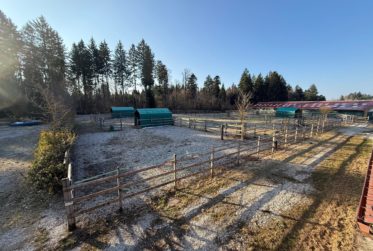 Manège, centre de loisirs aux espaces exceptionnels–fort potentiel !