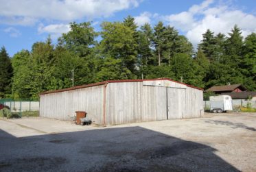 Manège, centre de loisirs aux espaces exceptionnels–fort potentiel !